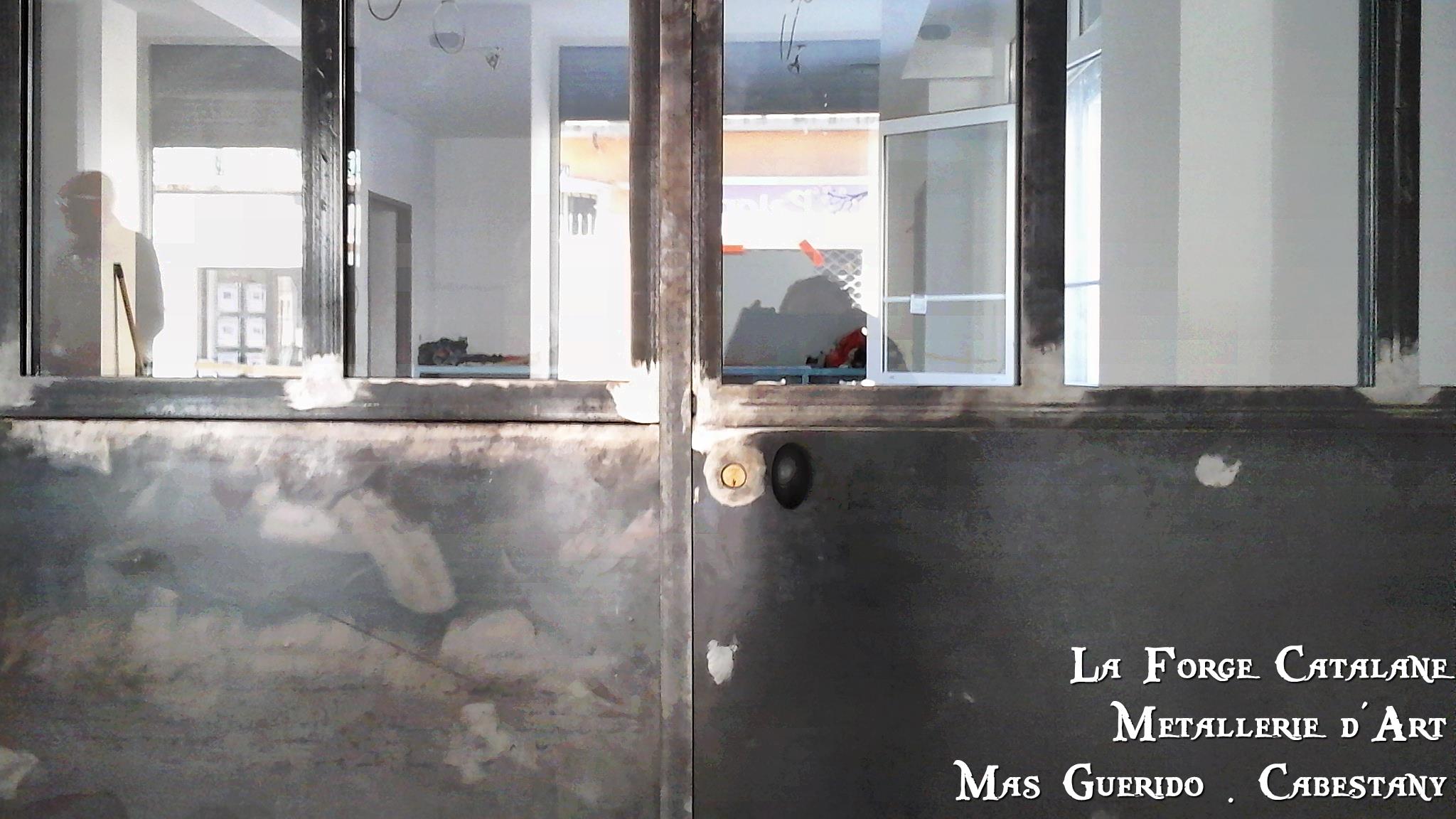 verriere type ancien atelier separation bureaux boitaclous 3 Forge Catalane.jpg